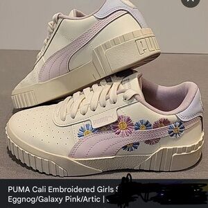 Puma cali embroidered girls eggnog/galaxy pink/artic size 13c